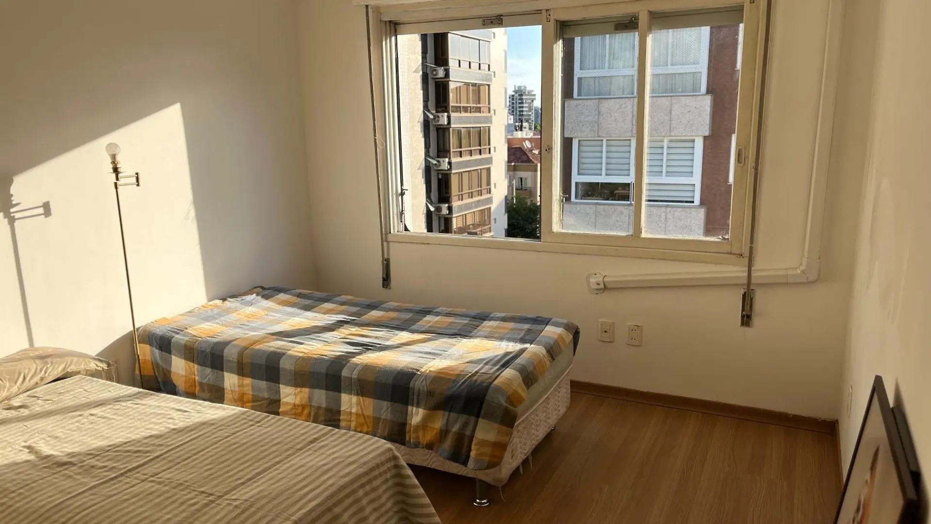 Apartamento P 10 Com 3 Quartos E 2 Banheiros Porto Alegre